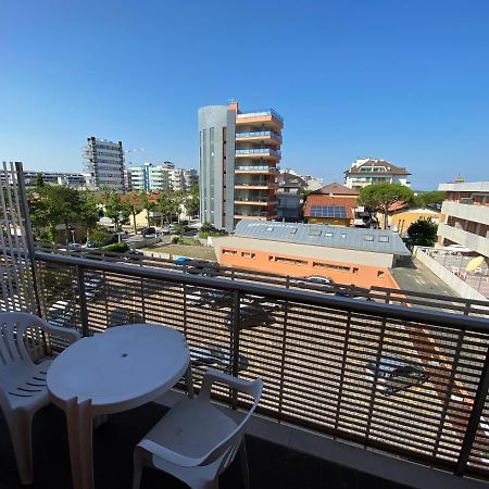 Apartamento Casa Mare Lignano Sabbiadoro Exterior foto