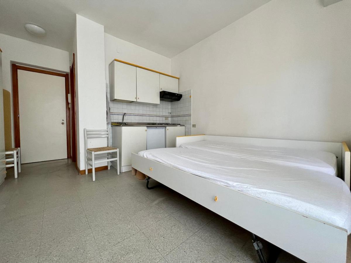 Apartamento Casa Mare Lignano Sabbiadoro Exterior foto